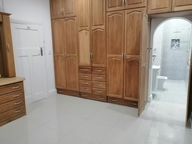 To Let 3 Bedroom Property for Rent in Claremont Western Cape